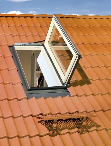 siłownik okienny okna dachowego